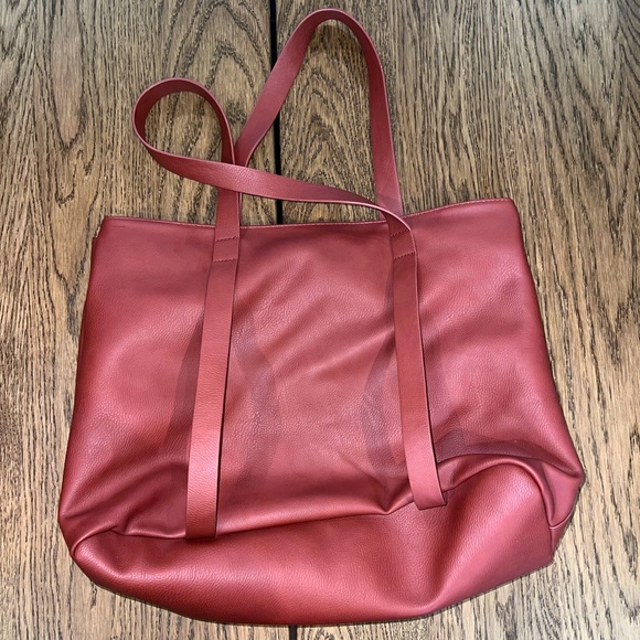Faux Leather messenger/laptop bag - Picture 1 of 9